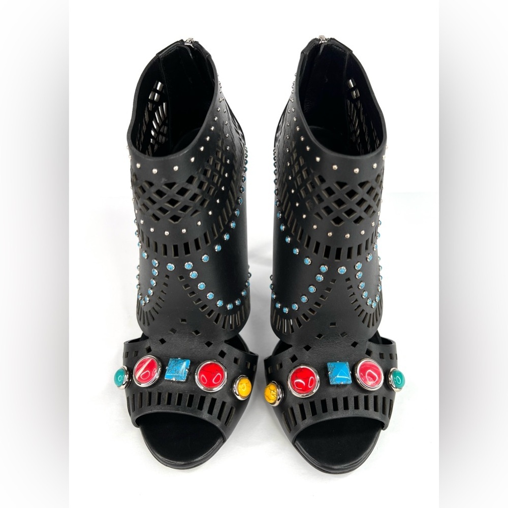 GUCCI LIKA LASER CUT LEATHER STONE STUD EMBELLISHED LOGO ANKLE BOOT SIZE EU 38 - Picture 9 of 11